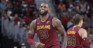 Los Cavaliers le rendirán tributo a LeBron y Bronny James