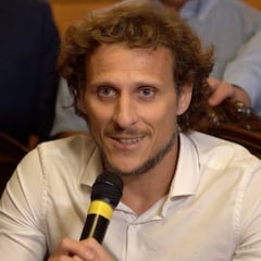 Forlán, presentado como técnico de Peñarol: "Es una felicidad enorme"