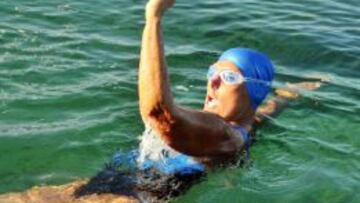 La nadadora estadounidense Diana Nyad logr&oacute; en su quinta tentativa cruzar a nado los 166 kil&oacute;metros de La Habana a Florida.