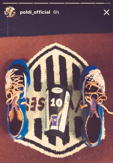 Podolski debuta en Japón con Oliver y Benji en sus botas