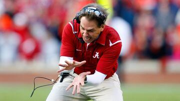 El entrenador de la Crimson Tide quedará marginado para la visita de los Tigers de Auburn al Bryant-Denny Stadium el próximo 28 de noviembre.