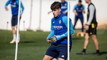 Adrián Liso, en el entrenamiento del primer equipo de esta mañana.