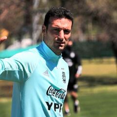 Scaloni ya está en Argentina