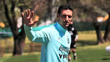 Scaloni ya está en Argentina