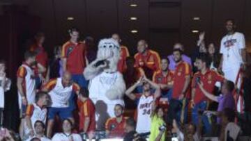 Los jugadores de la Selección Española, en la final de la NBA en Miami.