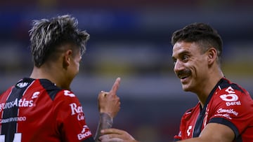 during the 12th round match between Atlas and FC Juarez as part of the Liga BBVA MX, Torneo Apertura 2025 at Jalisco Stadium, on October 03, 2025 in Guadalajara, Jalisco, Mexico.