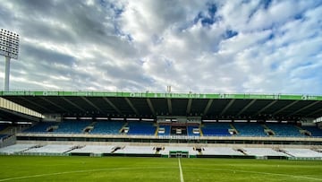 Habr¨¢ p¨²blico en el derbi..., pero el Racing solo gana a puerta cerrada