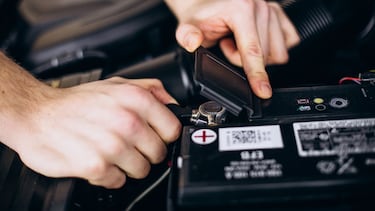 Síntomas de que la batería del auto está agotada