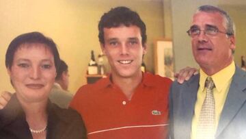 Bautista y la muerte de sus padres: "Luché duro para hacer que su esfuerzo valiera la pena”