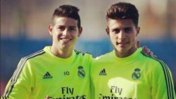 James Rodríguez y Juan José Narváez, en un entrenamiento del Real Madrid.
