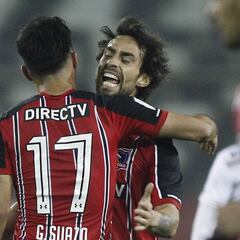 Jorge Valdivia celebra el triunfo: "Había que ganar como fuese"