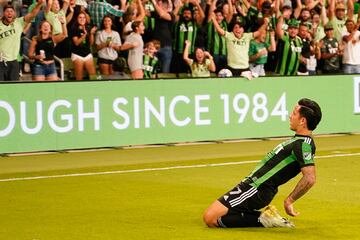 Austin FC forward Sebastián Driussi (7) celebrates a goal 