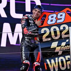 “A Martín le han dado una rotonda, pero para darle esta porquería no le deis nada”