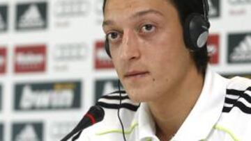 Özil en sala de prensa.