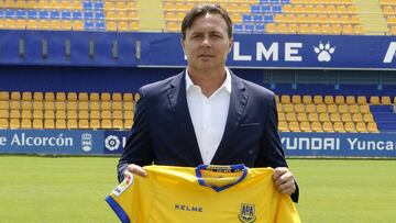 Cristóbal Parralo comienza a preparar la pretemporada 18-19 con el Alcorcón