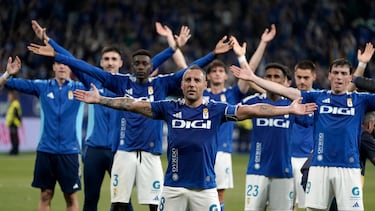 El Oviedo celebra la clasificación para la final del playoff.