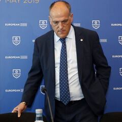 "Messi es el mejor de la historia y merecería un homenaje en vida"