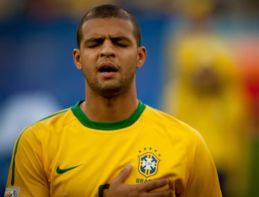 Felipe Melo lashes out at Prestianni: “His wife must have been unfaithful to him with a black man...”