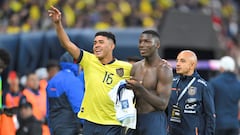 Ecuador's midfielders Kendry Paez (L) and Moises Caicedo celebrate at the end of the 2026 FIFA World Cup South American qualifiers football match between Ecuador and Uruguay, at the Rodrigo Paz Delgado stadium in Quito, on September 12, 2023. (Photo by Rodrigo BUENDIA / AFP)