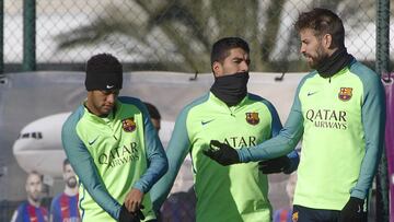 Neymar, Luis Su&aacute;rez y Piqu&eacute; durante el entrenamiento previo al partido ante el Atl&eacute;tico de Copa del Rey. 