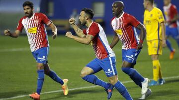 El Sporting celebra el primer gol del partido.