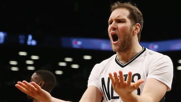 Bojan Bogdanovic dice adi&oacute;s a los Nets.