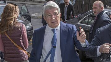El Atleti se entrenó con la visita matinal de Enrique Cerezo