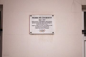 Placa en París del primer emplazamiento del COI.