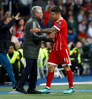 El jugador colombiano del Real Madrid, cedido al Bayern Múnich, visitó el Bernabéu en el partido de vuelta de la semifinales de la Champions League el 1 de mayo de 2018. Fue aplaudido por la afición al ser cambiado. 