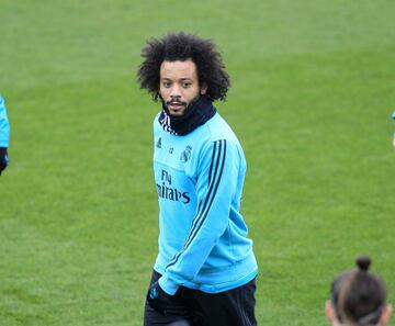 Marcelo reaparece muy activo en el entrenamiento del Madrid