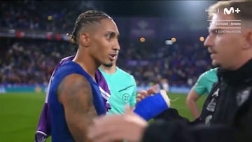 La frase de Muñiz Ruiz a Raphinha que sorprende por el ‘colegueo’ que se traen