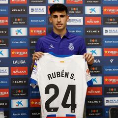 Rubén Sánchez renueva hasta 2027
