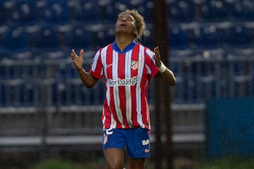Luany celebra su gol al Madrid CFF con el Atlético en la jornada 20 de Liga F.