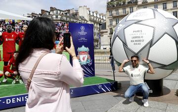 Ya empiezan a llegar los primeros seguidores a las Fan Zones en París