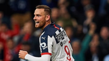Vincent Janssen sustituirá a César Montes en la eLigaMx