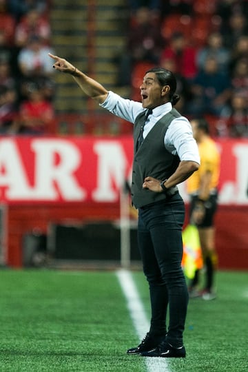 15 técnicos de la Liga MX que están disponibles