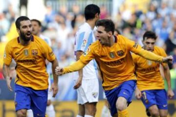 Celebración del gol de Messi que desempata en La Rosaleda. 