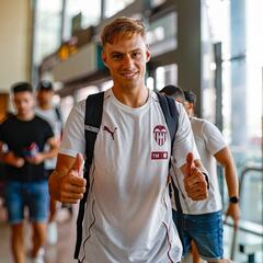 Los clubes de Segunda, a la caza de 24 fichajes a contrarreloj