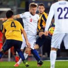 Rafa Márquez abandonó la cancha por una lesión