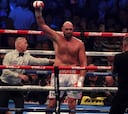 Fury regala un KO antológico ante Whyte y siembra la duda