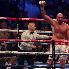 Fury regala un KO antológico ante Whyte y siembra la duda