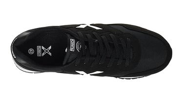 Munich transforma su legado deportivo en las zapatillas casual más buscadas con estas Dash en color negro
