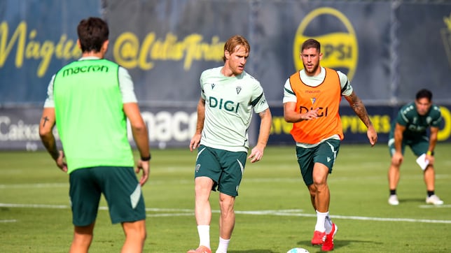 Álex Fernández: “He intentado por activa y por pasiva que mi hermano Nacho viniera a Cádiz”