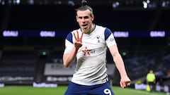 Spurs boss Mason dodges transfer talk after Bale hat-trick