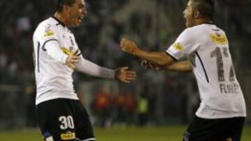 Esteban Paredes celebra uno de sus dos goles en el &uacute;ltimo choque de Colo Colo ante Iquique. 2-0 gan&oacute; el Cacique el 27-07-2014.