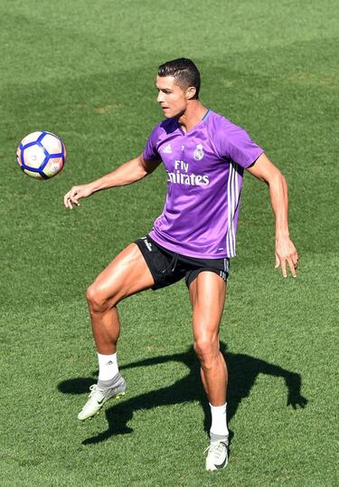 Cristiano Ronaldo and one o’clock football