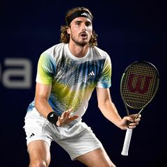 Tsitipas pasa a cuartos en Los Cabos de madrugada