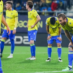 Aprobados y suspensos del Cádiz: no hay manera de marcar