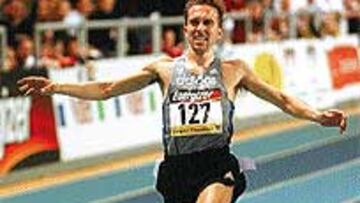 <B>OTRO RÉCORD.</B> García, mejorando la plusmarca europea de 5.000.