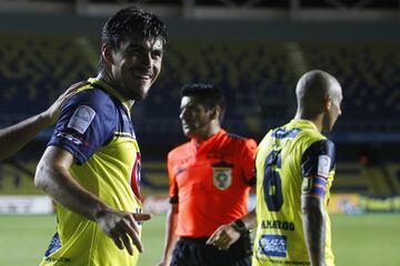 El central paraguayo también se demoró sólo unos meses en mostrar su calidad. Fue una de las piezas claves en la buena campaña del Campanil.